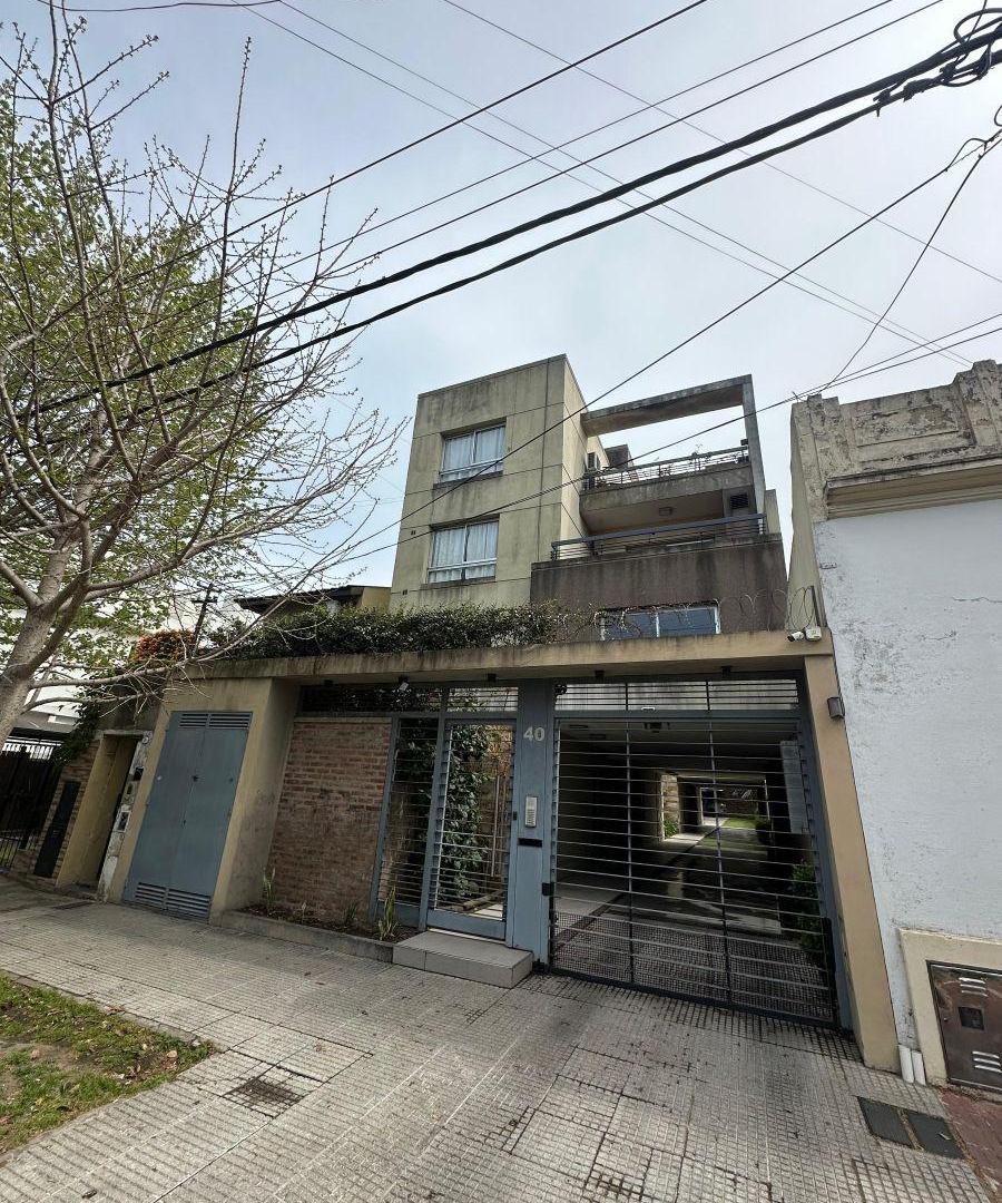 Foto de Hermoso 2 ambientes en planta baja con cochera, imagen 1