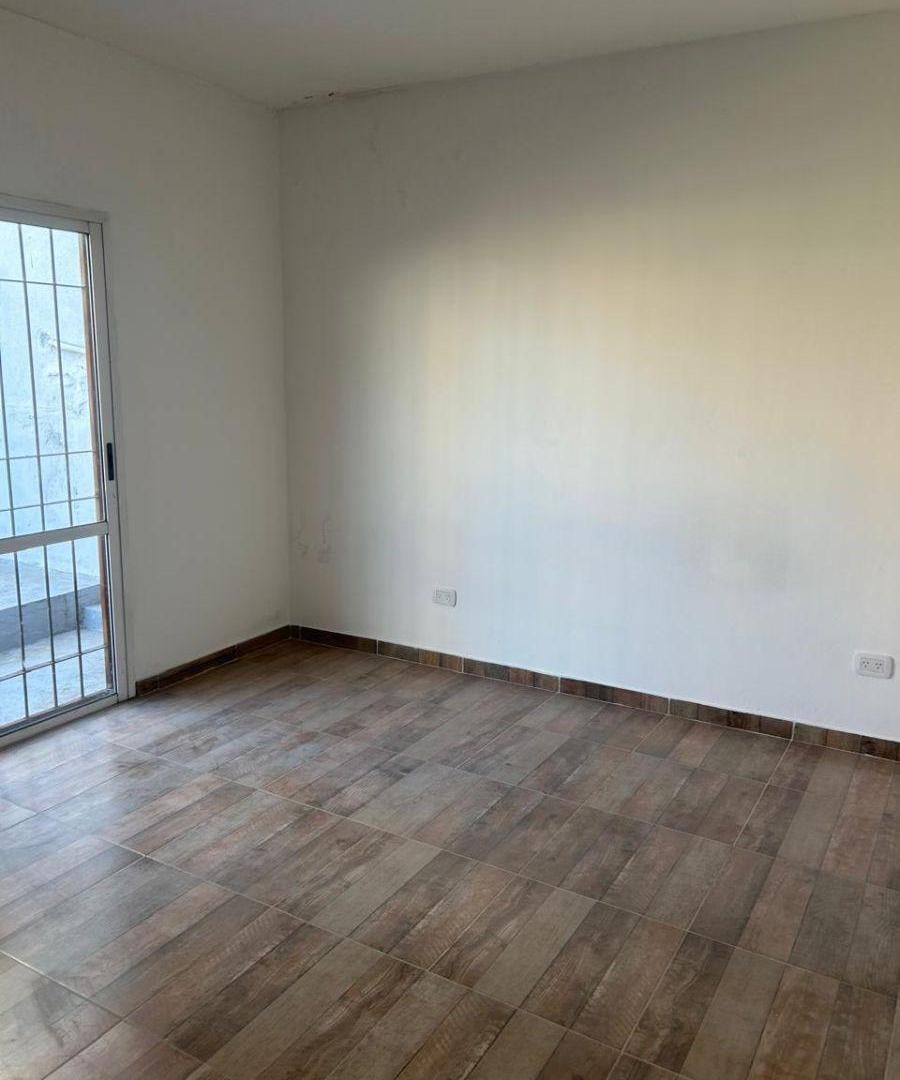 Foto de Departamento interno 3 ambientes en Sarandi, imagen 3
