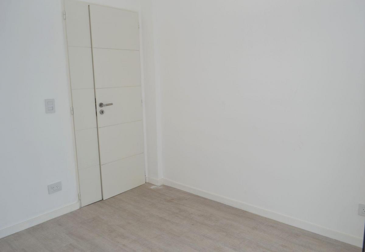 Venta Departamento 3 Ambientes a Estrenar. Liniers 5