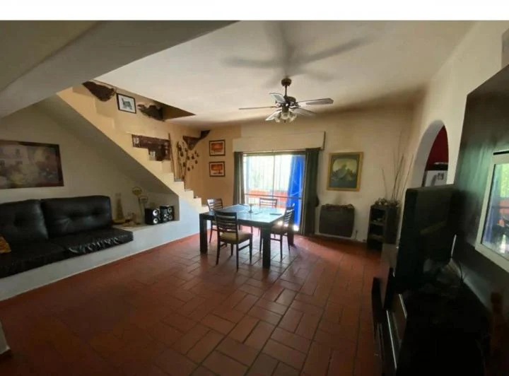 VENTA CASA IDEAL 2 FAMILIAS SALIDA A 2 AVENIDAS 3