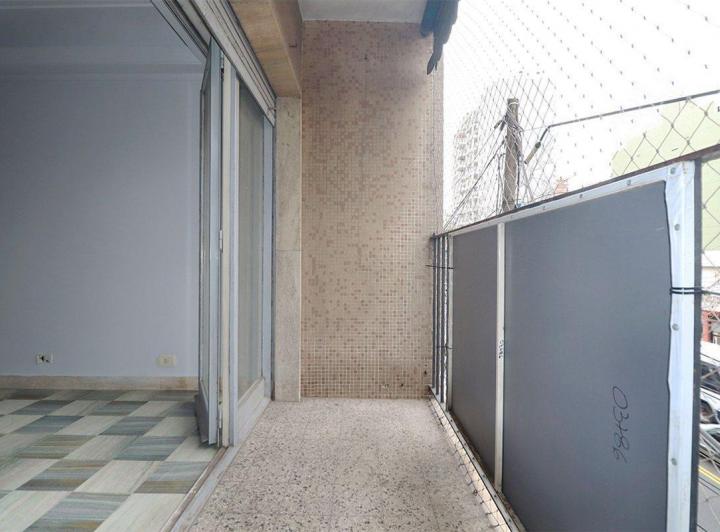 VENTA DEPARTAMENTO 4 amb. balcón Parque Chacabuco 5