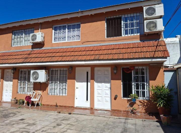 ALQUILER LOMAS DEL MIRADOR DUPLEX 3 AMBIENTES 4