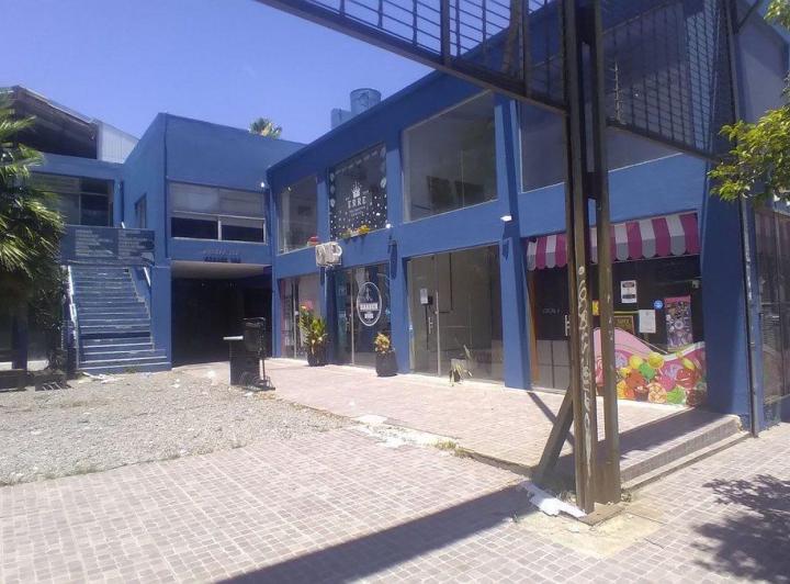 Local en alquiler en Moreno 3