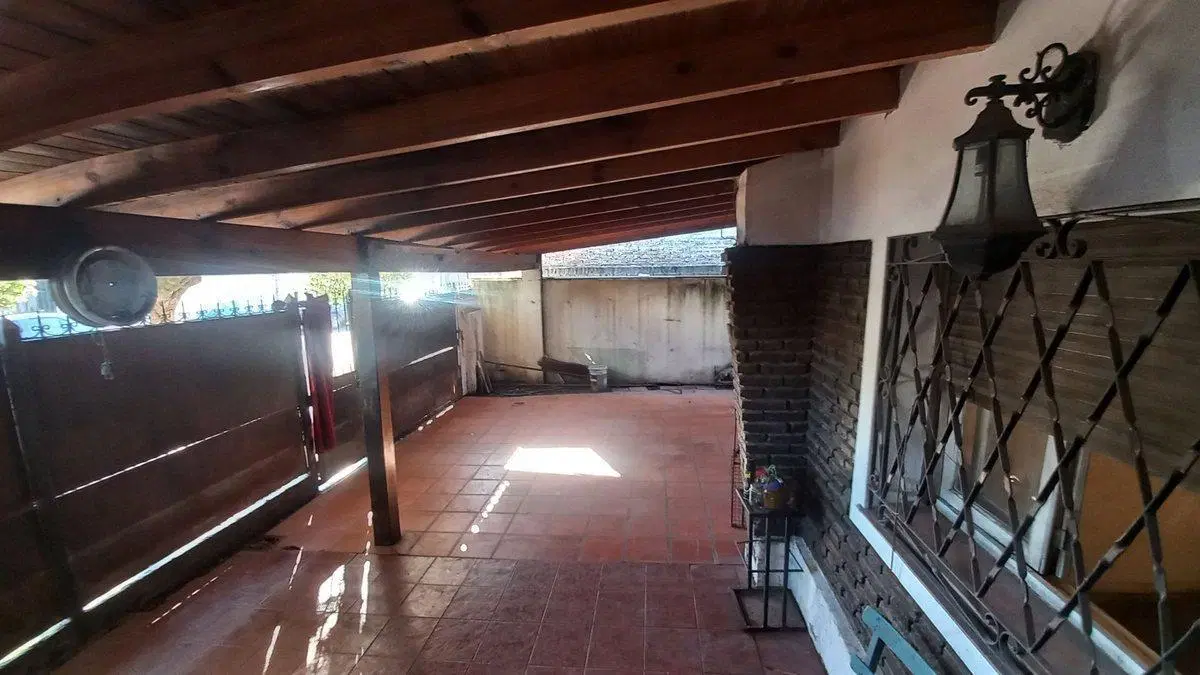 PH 4 amb al frente c/cochera, patio Paso del Rey 4