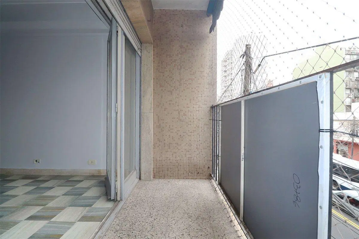 VENTA DEPARTAMENTO 4 amb. balcón Parque Chacabuco 3
