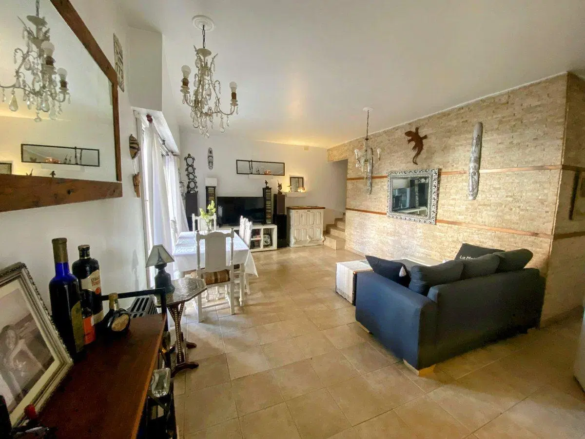 VENTA PH DE 4 AMBIENTES AL FRENTE CABALLITO 4