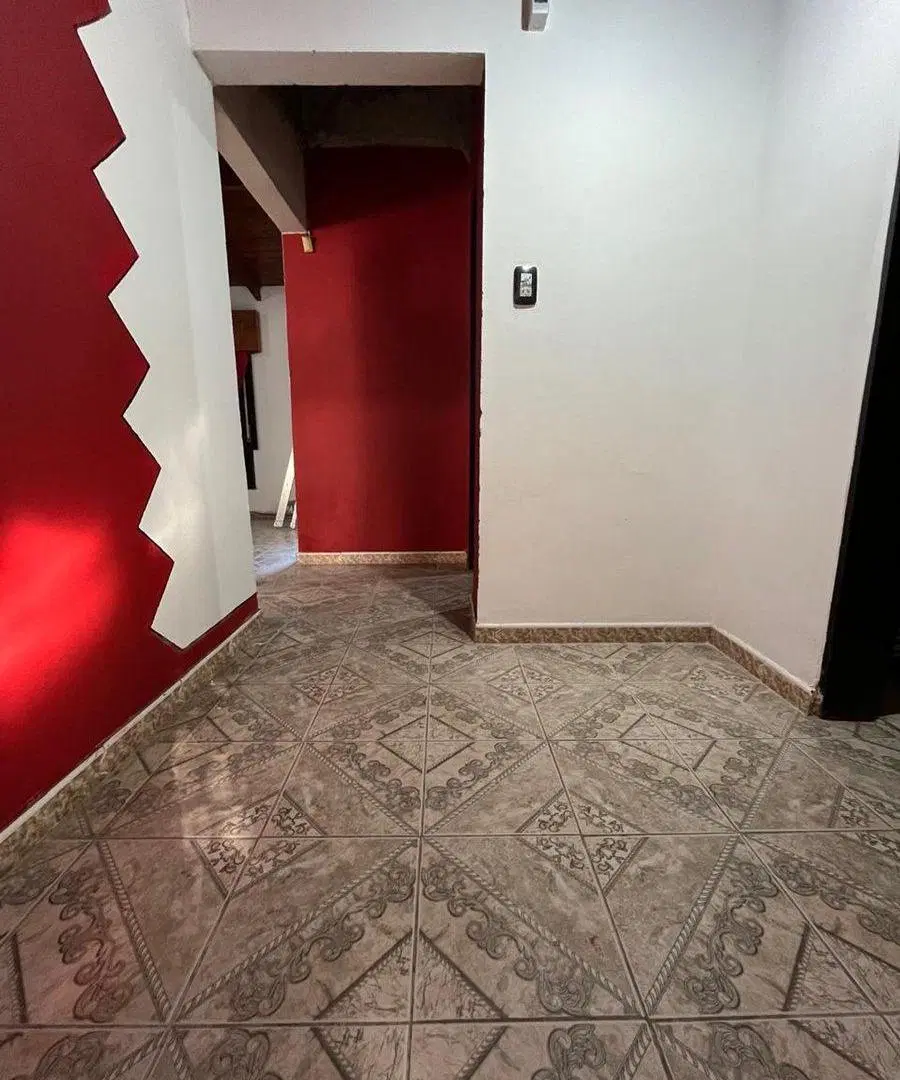 VENTA CASA 3 AMBIENTES QUINCHO Y COCHERA LIBERTAD 2
