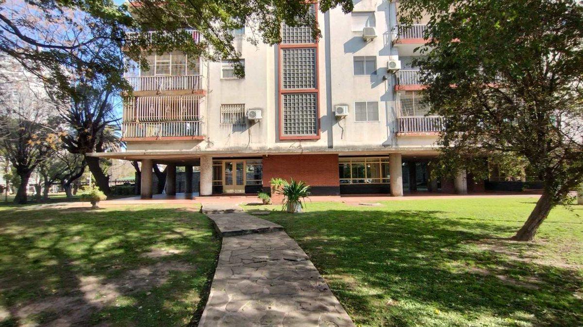 Venta Departamento 4 ambientes V. Celina
