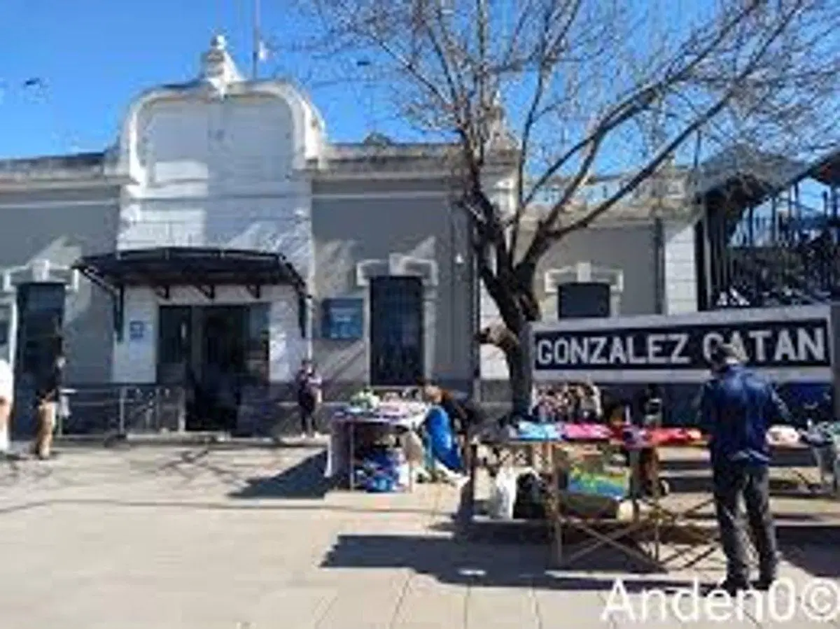 Venta Casa lote 10x15 - Zona Residencial/comercial 2