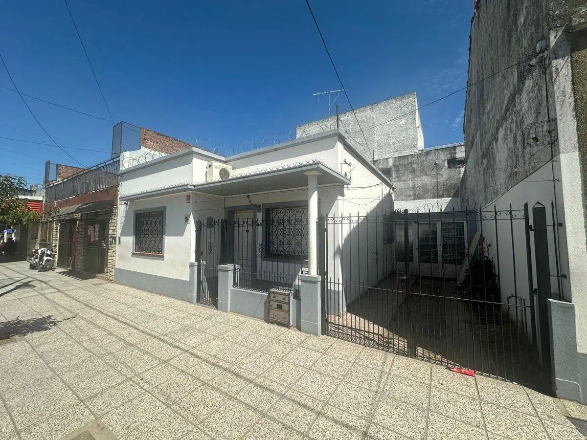 Venta Casa lote 10x15 - Zona Residencial/comercial 5