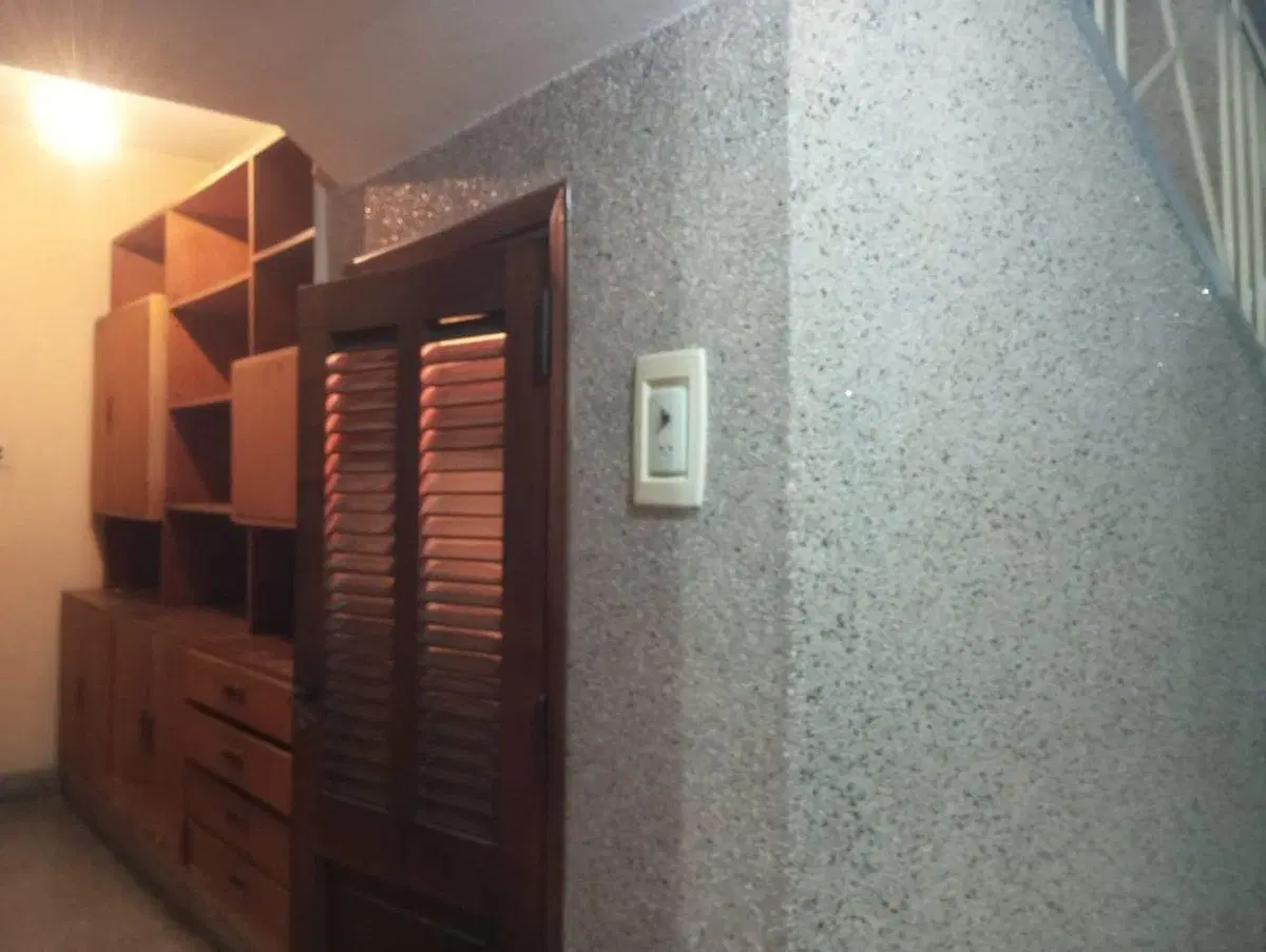 VENTA EN BLOCK 3 UF. LOCALES Y VIVIENDA  MATADEROS 3