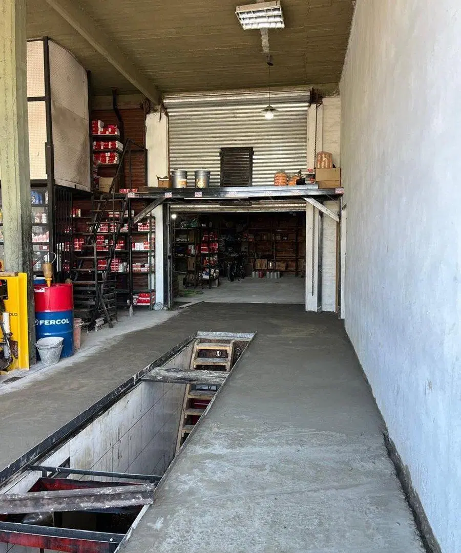 VENTA LOCAL COMERCIAL Y DEPARTAMENTO EN BLOCK 2