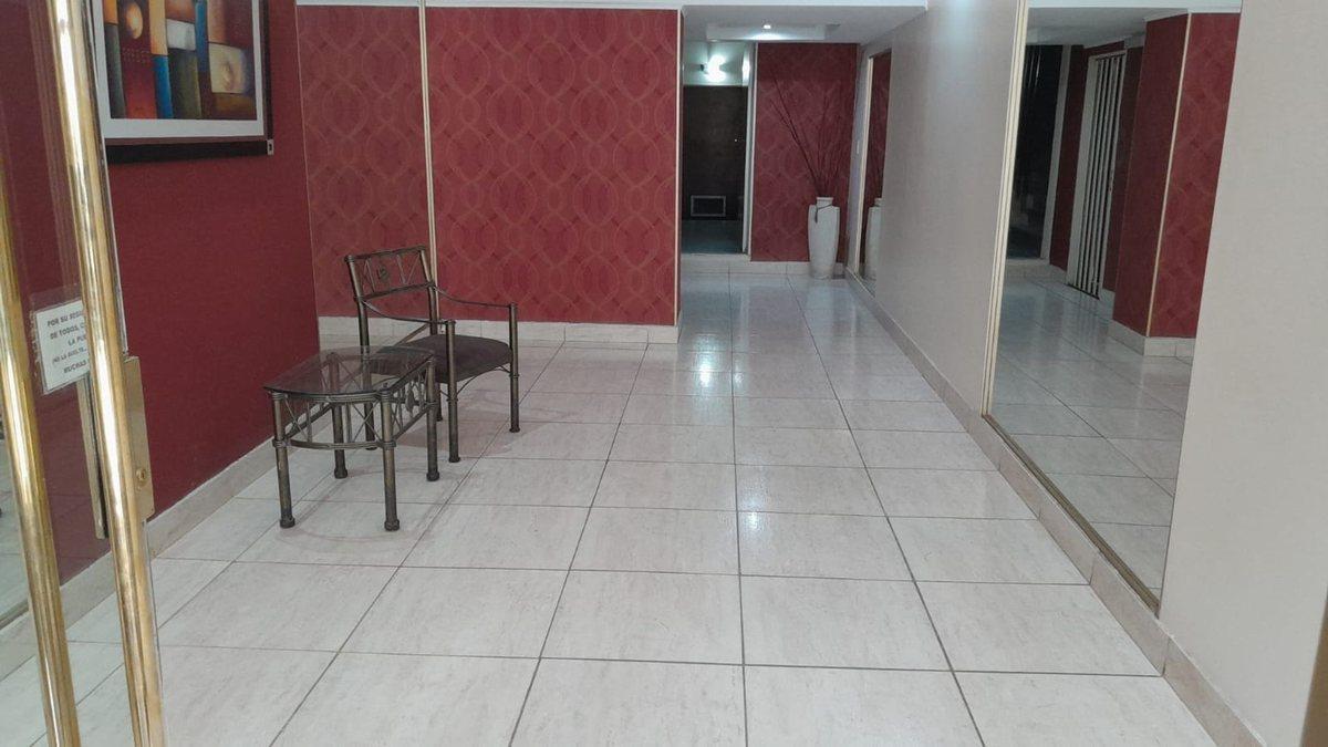 Foto de VENTA DEPTO VALOR OPORTUNIDAD A 50M DE RIVADAVIA, imagen 2