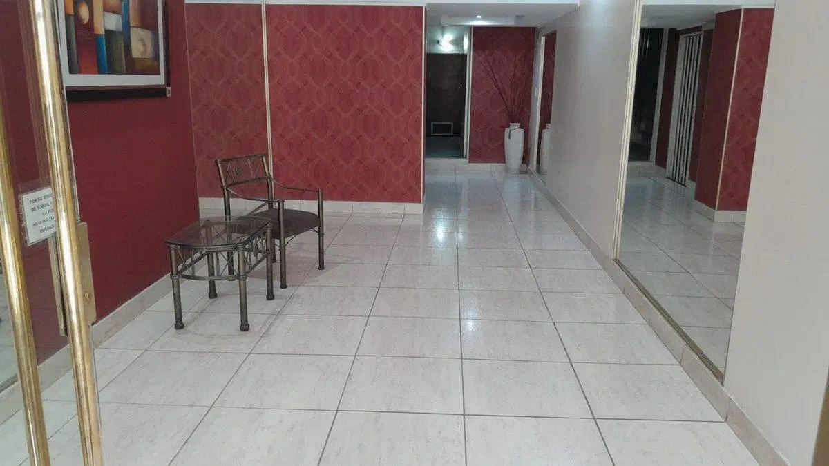 VENTA DEPTO VALOR OPORTUNIDAD A 50M DE RIVADAVIA 2