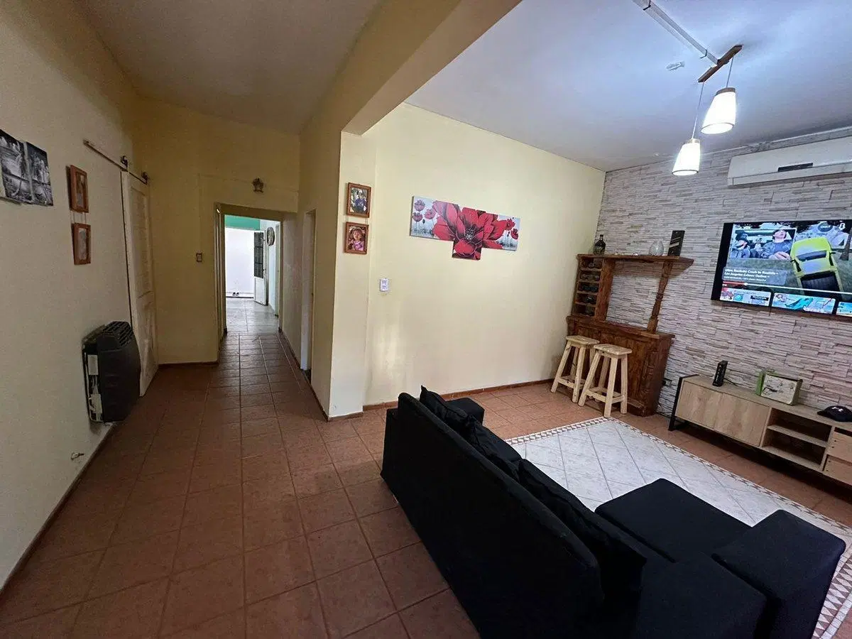 VENTA PH 4 ambientes en PB al frente con cochera 5