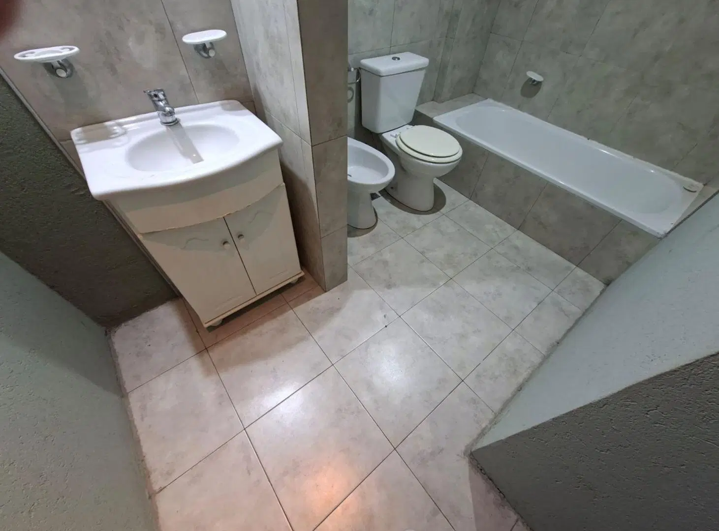 Alquiler Monoambiente  Flores excelente ubicacion 5