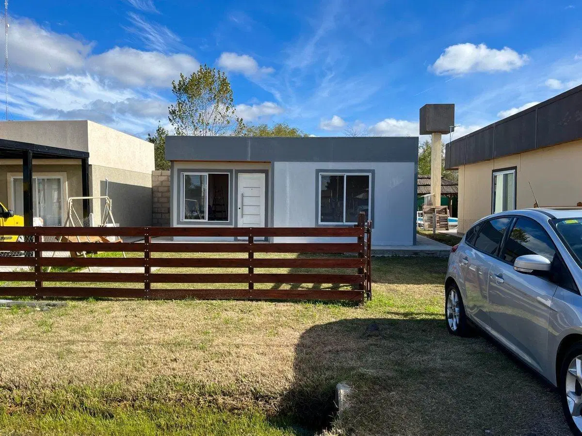 VENTA CASA 3 AMBIENTES CON PILETA GRAL RODRIGUEZ 3