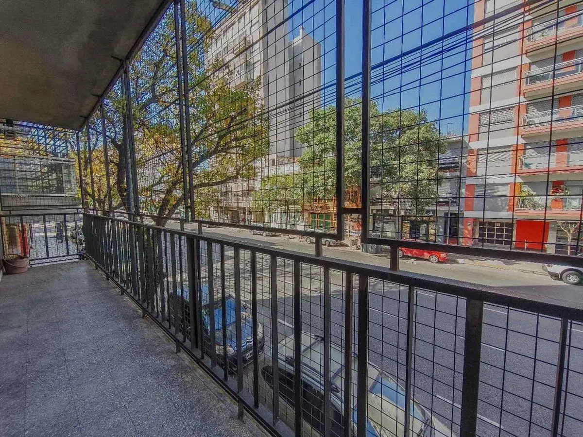 VENTA DEPARTAMENTO 4 AMBIENTES GRAL MITRE 2