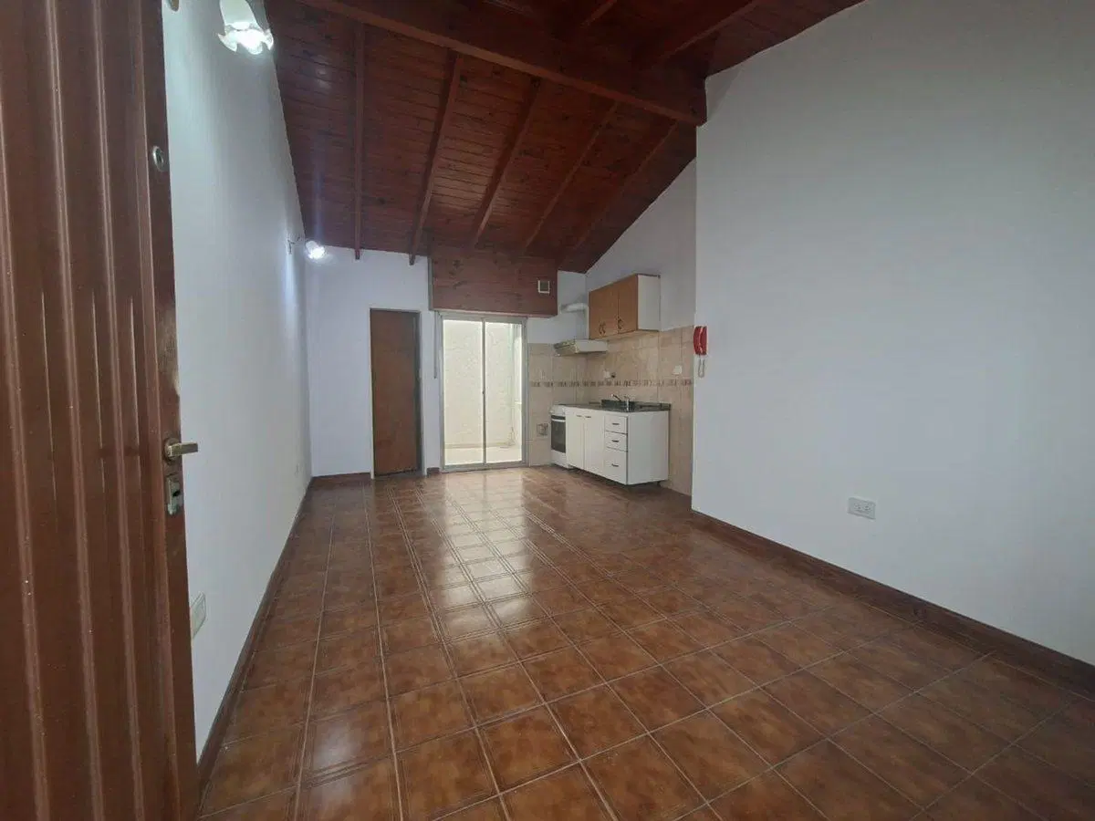 ALQUILER PH MONOAMBIENTE PATIO MATADEROS 4