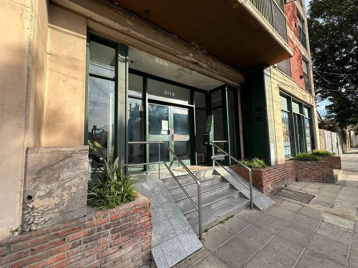 Venta - Departamento de 3 ambientes con balcòn 4