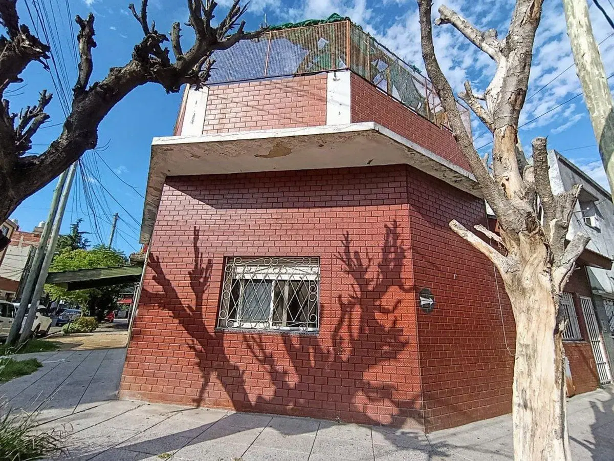 OPORTUNIDAD VENTA CASA 3 AMBIENTES VILLA CELINA! 4