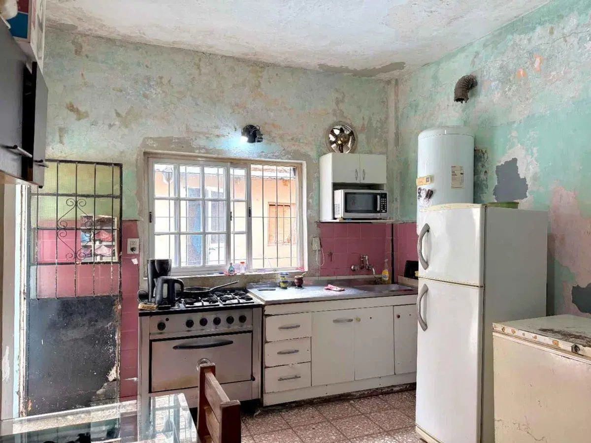 Venta casa lote propio a refaccionar Villa Lugano 3