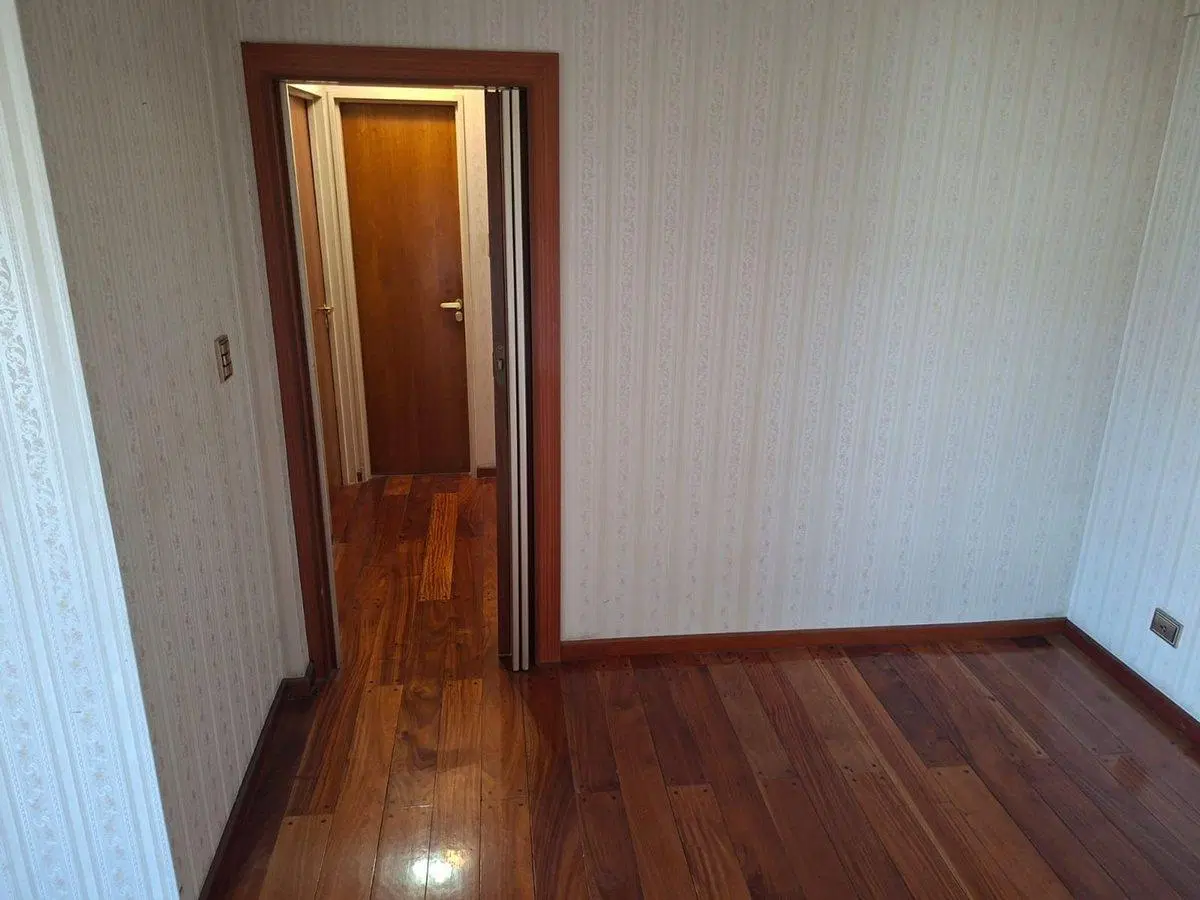VENTA DEPTO FLORES 4 AMB CON DEPENDENCIA Y COCHERA 2