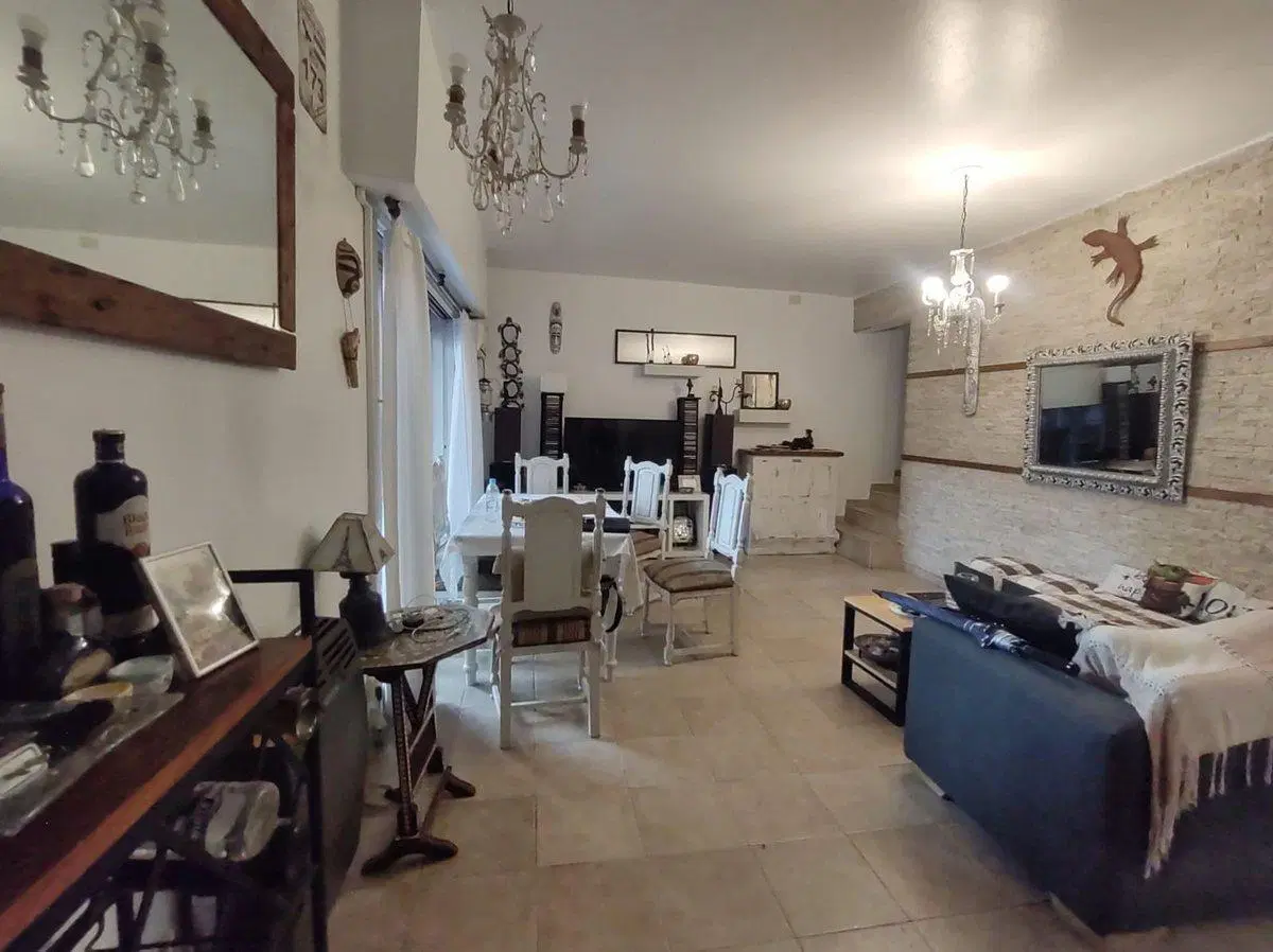 VENTA PH DE 4 AMBIENTES AL FRENTE CABALLITO 3