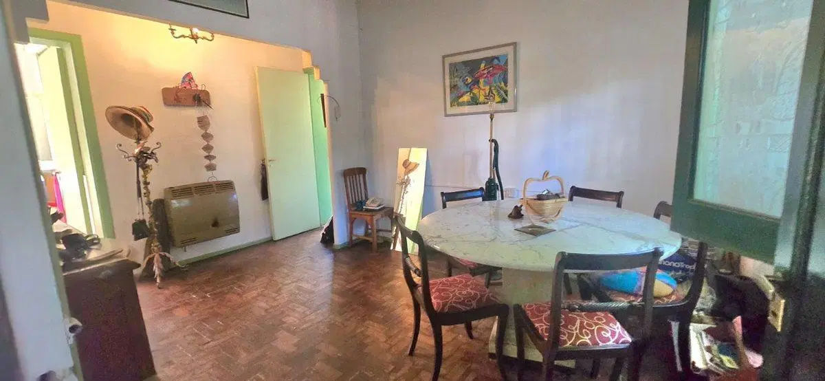 VENTA CASA LOTE  3 AMB  LUMINOSO GARAGE PATIO LAV 4