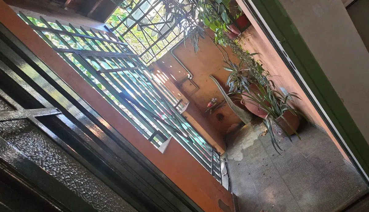 VENTA CASA LOTE  3 AMB  LUMINOSO GARAGE PATIO LAV 5