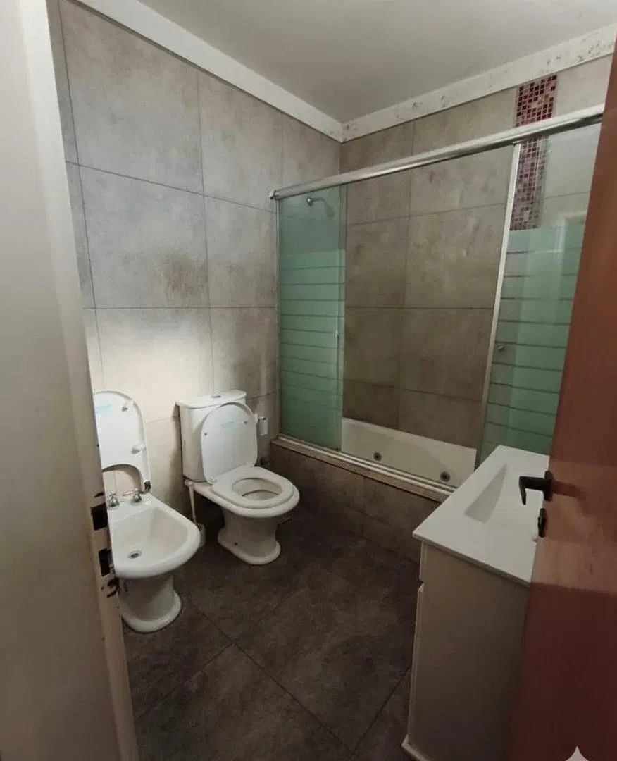 VENTA CASA 5 AMB LINIERS COCHERA APTO CREDITO 5