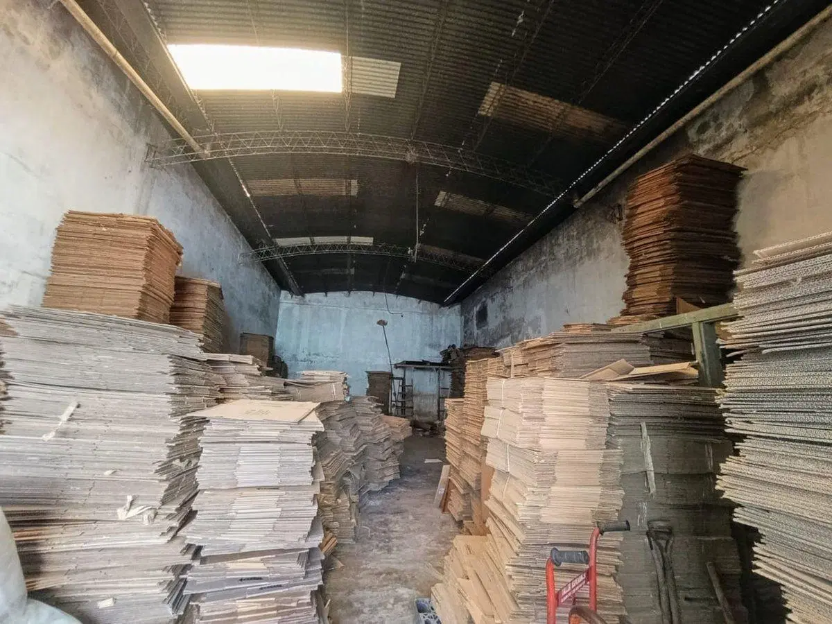 VENTA GALPON CON CASA A RECICLAR NUEVA POMPEYA 3