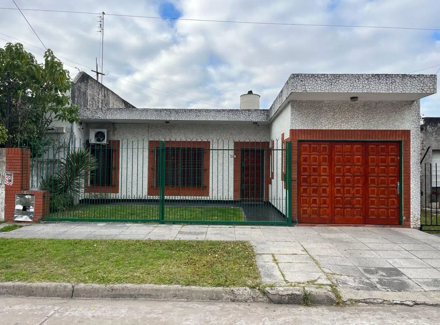 VENTA CASA 4 AMBIENTES PATIO COCHERA SAN JUSTO 2