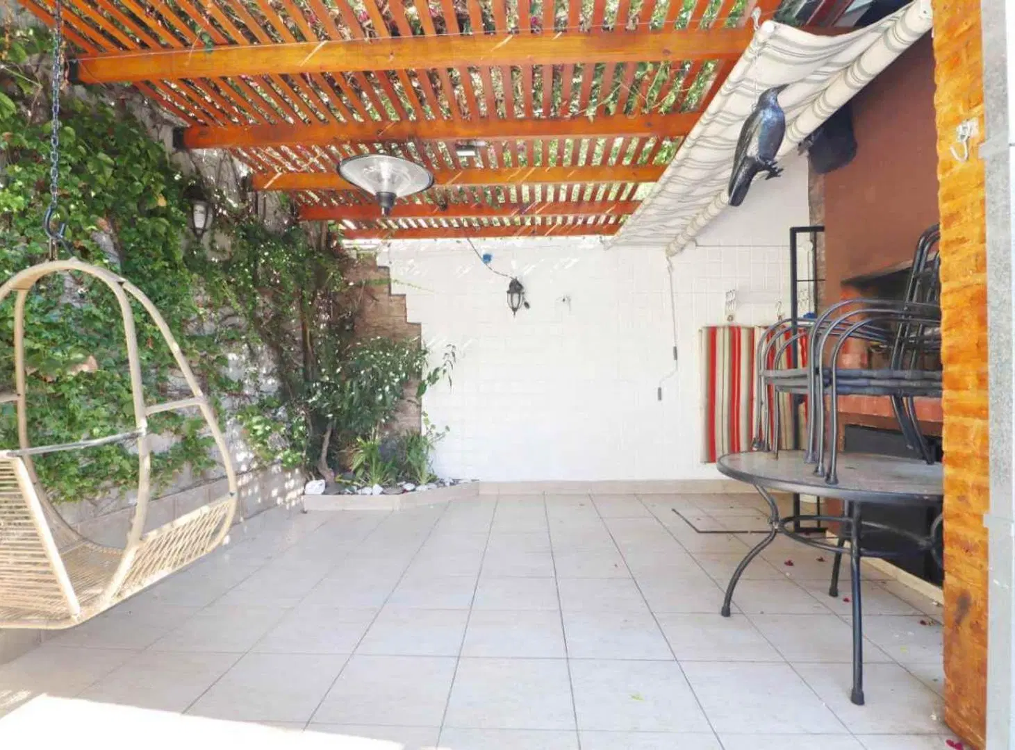 CASA 6 AMBIENTES VENTA RAMOS MEJIA PARRILLA PILETA 3