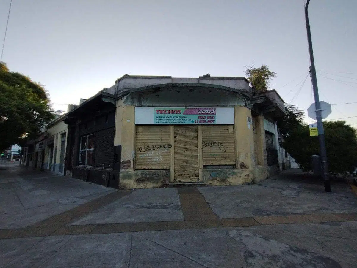 Venta de Lote en Parque Avellaneda 4