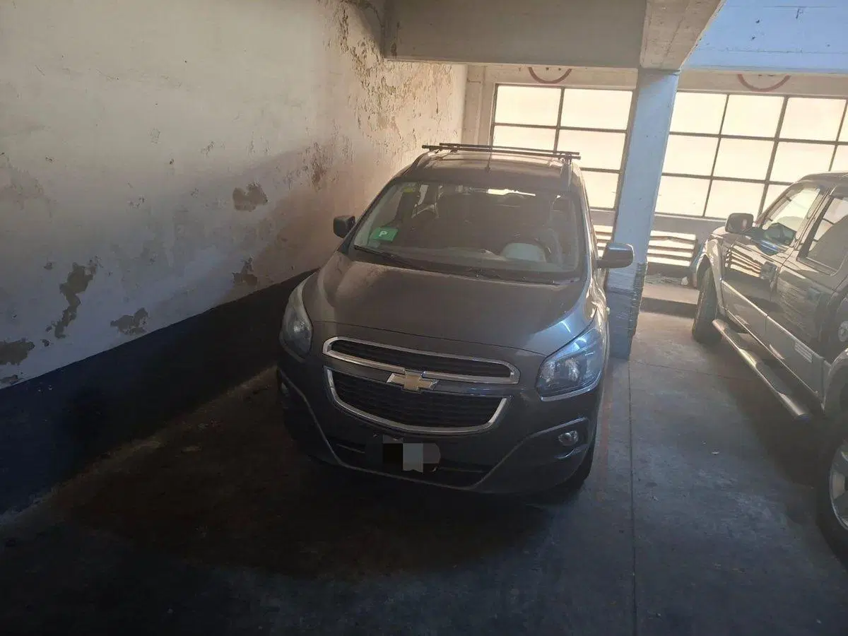 VENTA COCHERA CUBIERTA EN RECOLETA 2