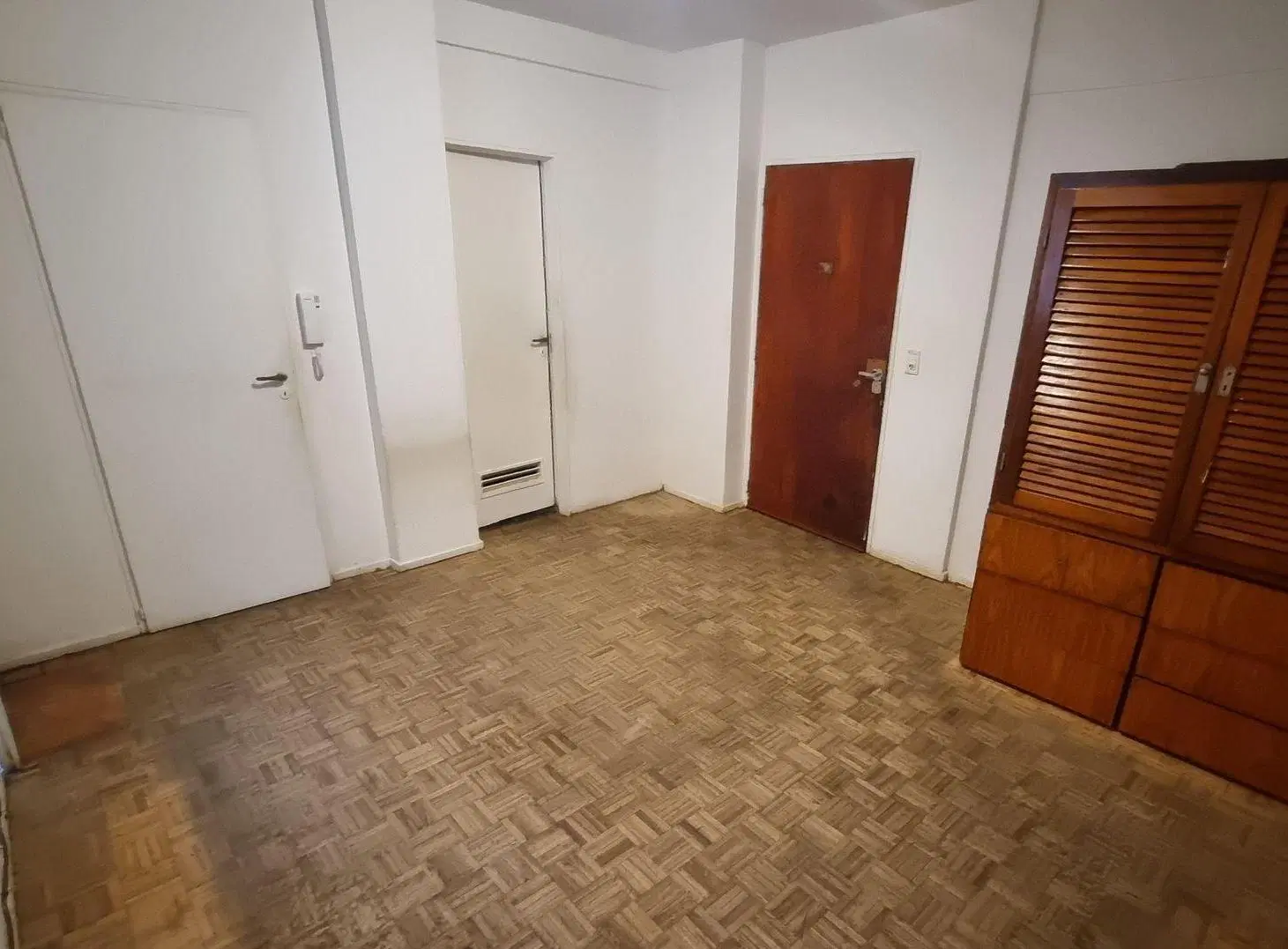 ALQUILER MONOAMB PATIO SIN EXPENSAS CABALLITO 3