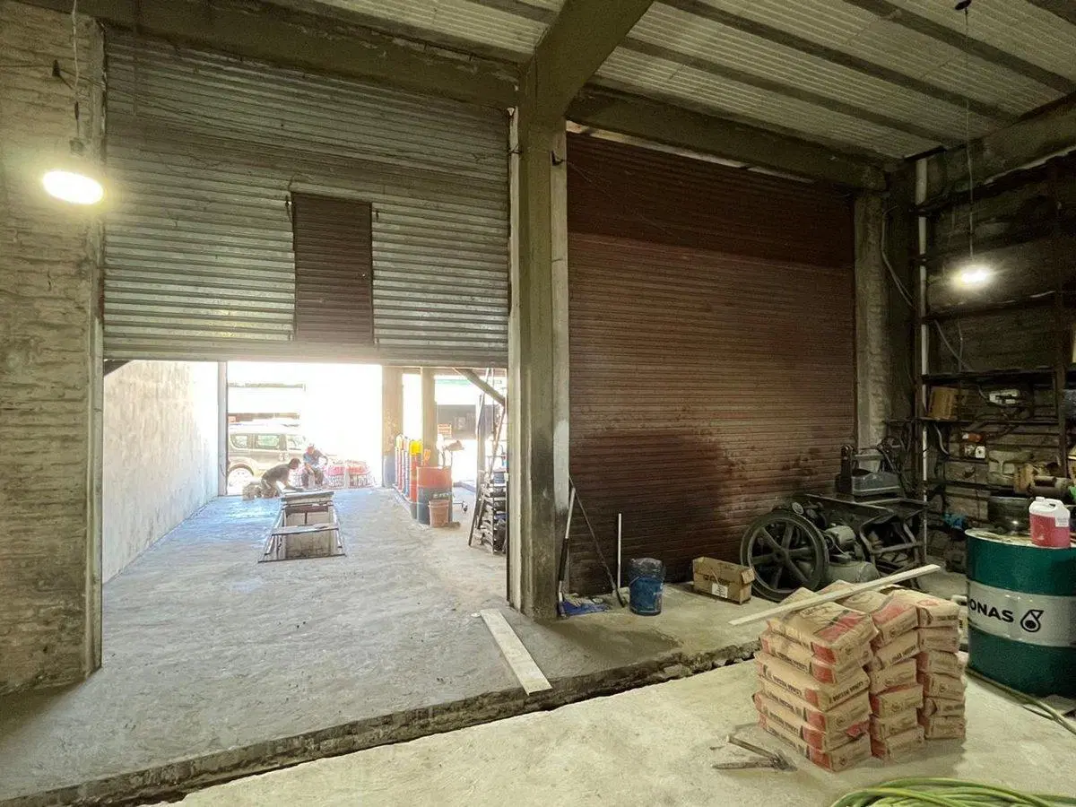 VENTA LOCAL COMERCIAL Y DEPARTAMENTO EN BLOCK 5
