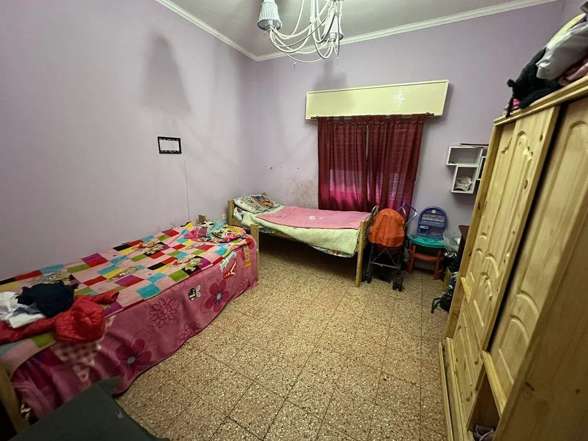 VENTA PH 4 ambientes en PB al frente con cochera 8
