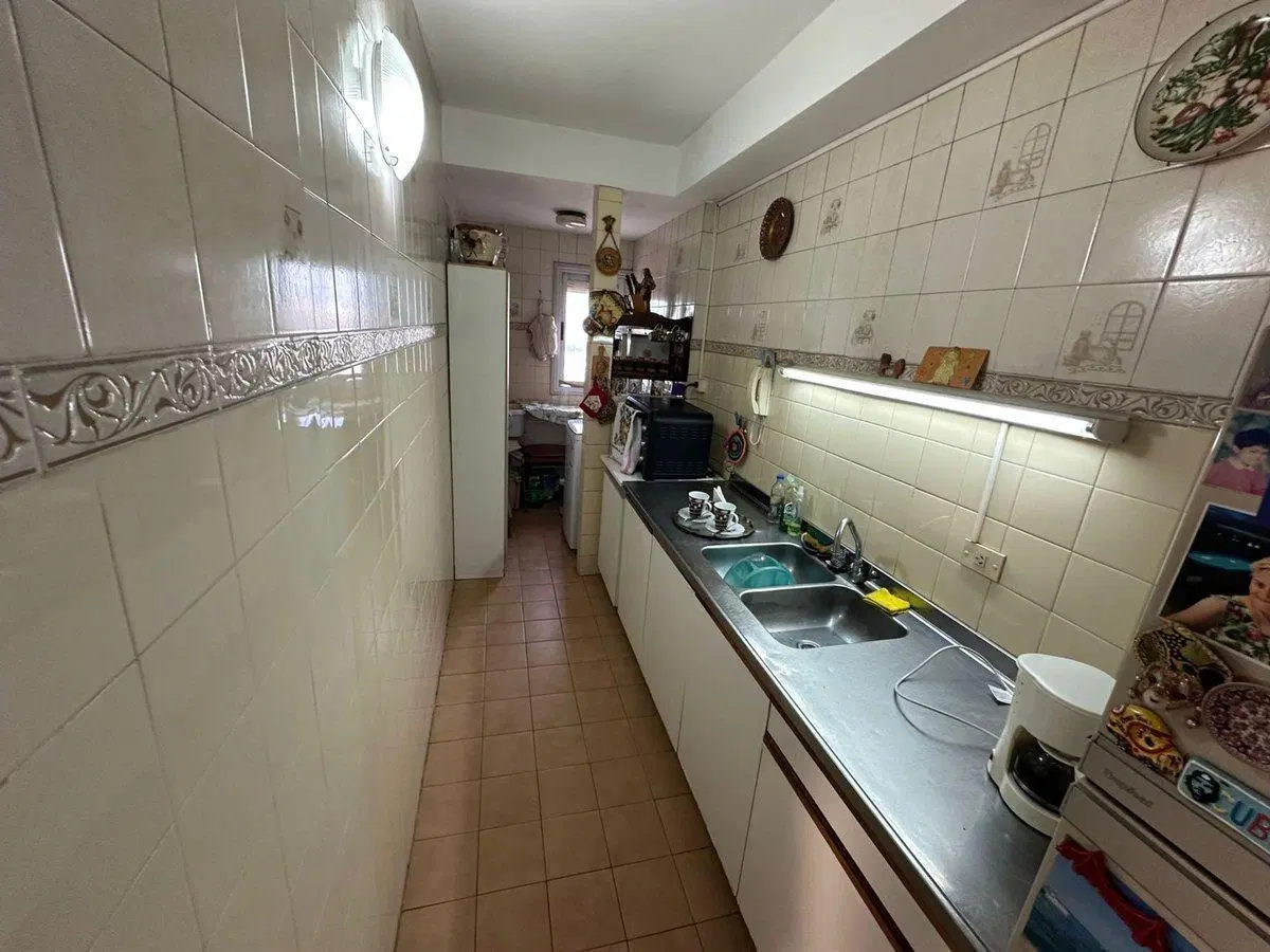 Venta - Departamento de 3 ambientes con balcòn 2