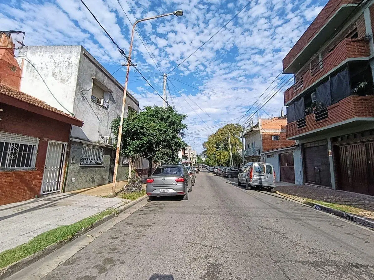 OPORTUNIDAD VENTA CASA 3 AMBIENTES VILLA CELINA! 4