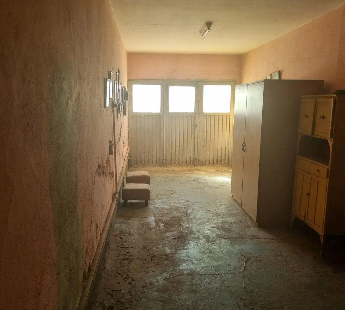 VENTA CASA A REFACCION CERCA ESTACION DE F VARELA 2
