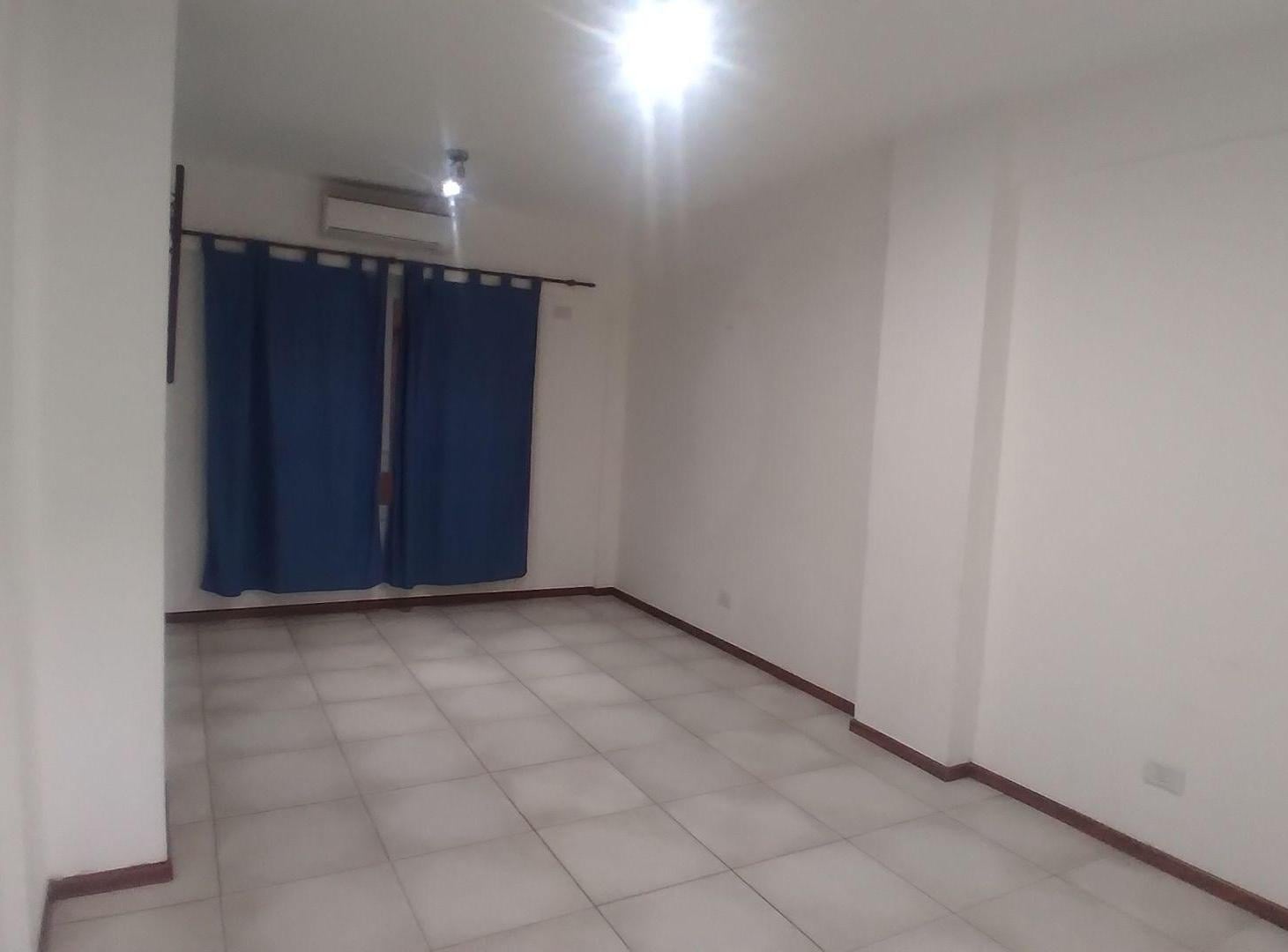Foto de Departamento 2 ambientes en alquiler en Villa Luro, imagen 4
