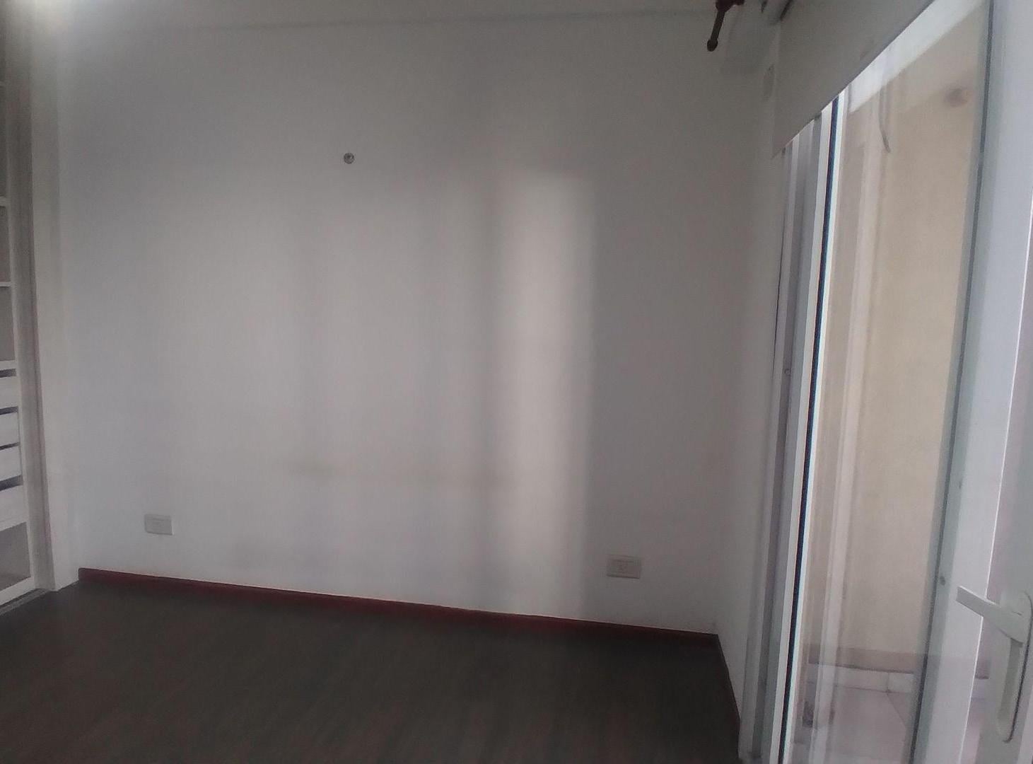 Foto de Departamento 2 ambientes en alquiler en Villa Luro, imagen 2