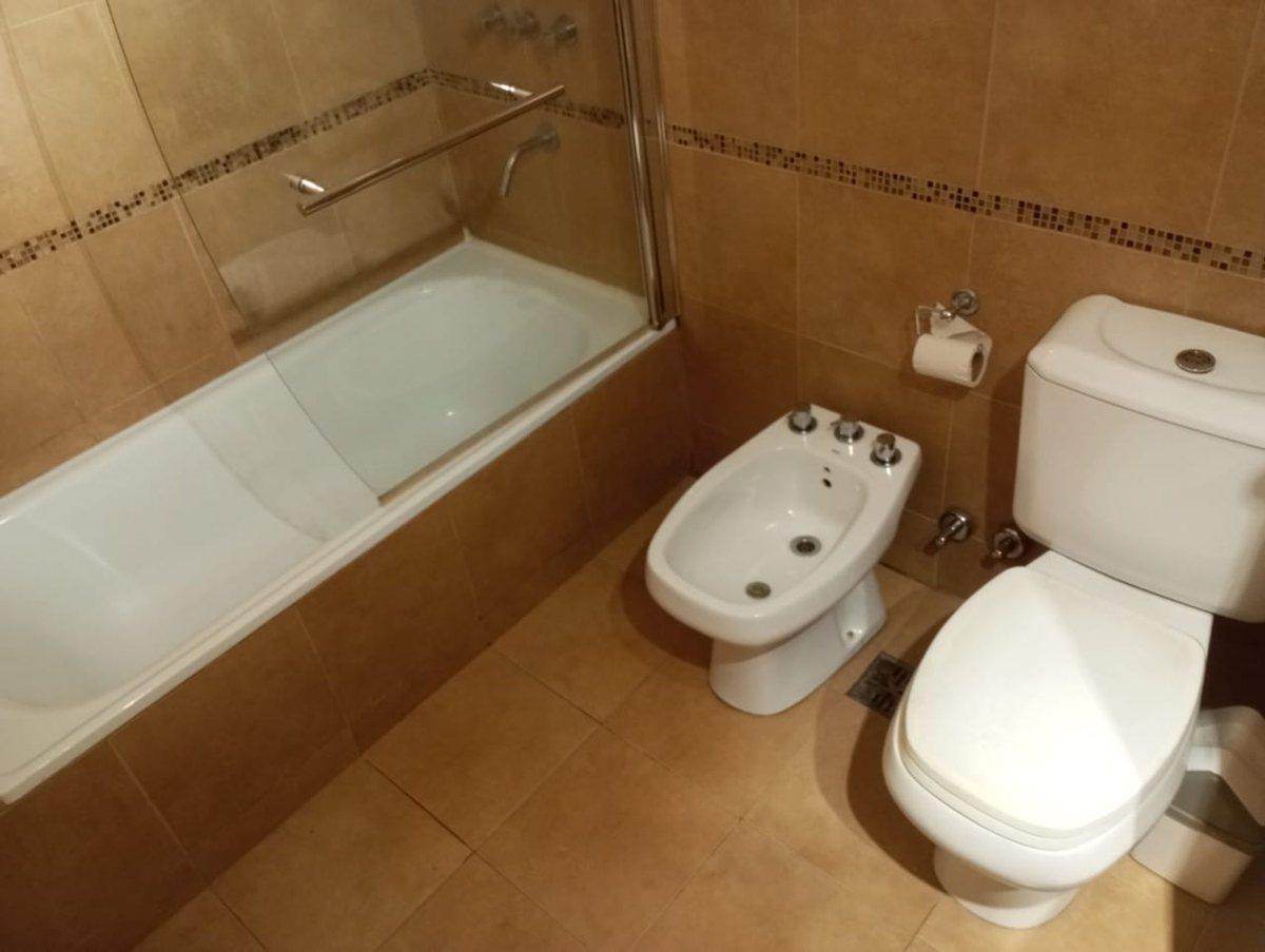 Foto de VENTA MONOAMBIENTE AL FRENTE/BALCON PARQUE CHAS, imagen 2
