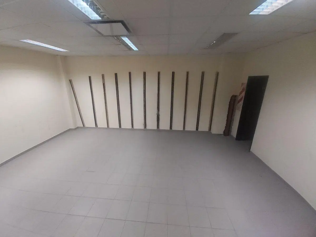 Venta Oficinas Comerciales 4 guardacoches  Wilde. 4