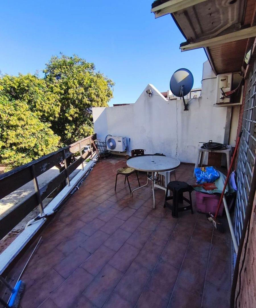 Foto de VENTA CASA 5 AMB LINIERS COCHERA APTO CREDITO, imagen 4