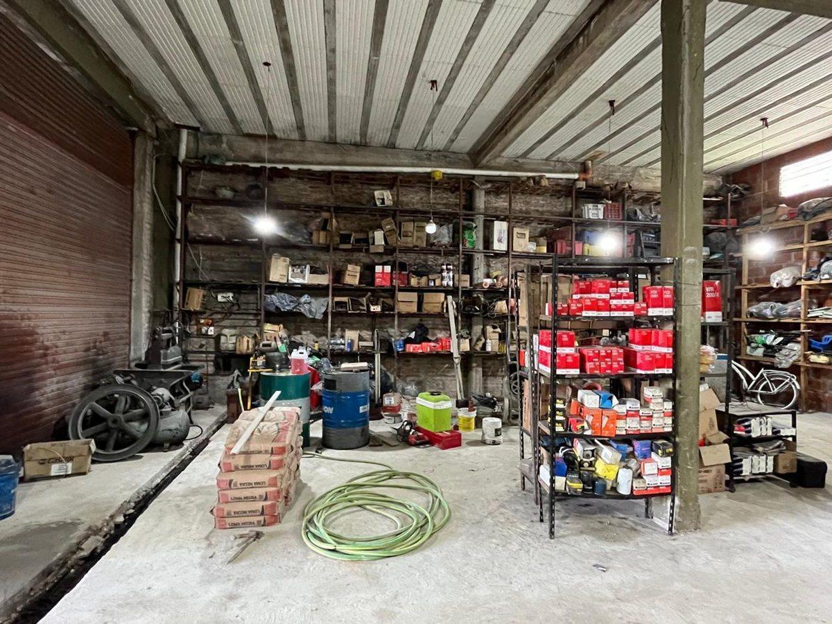 Foto de VENTA LOCAL COMERCIAL Y DEPARTAMENTO EN BLOCK, imagen 2