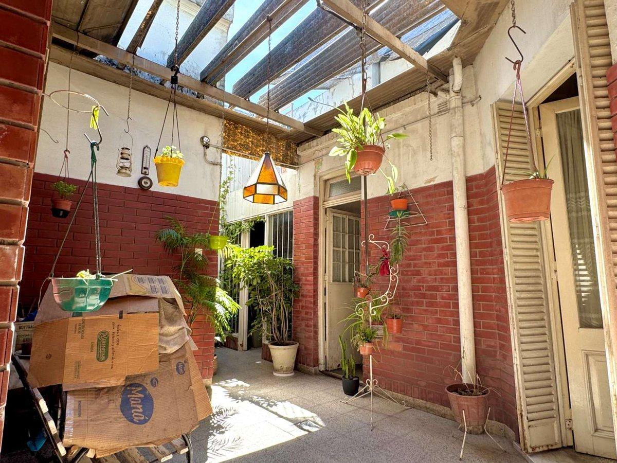 Foto de VENTA CASA A RECICLAR LOTE PROPIO BANFIELD, imagen 4