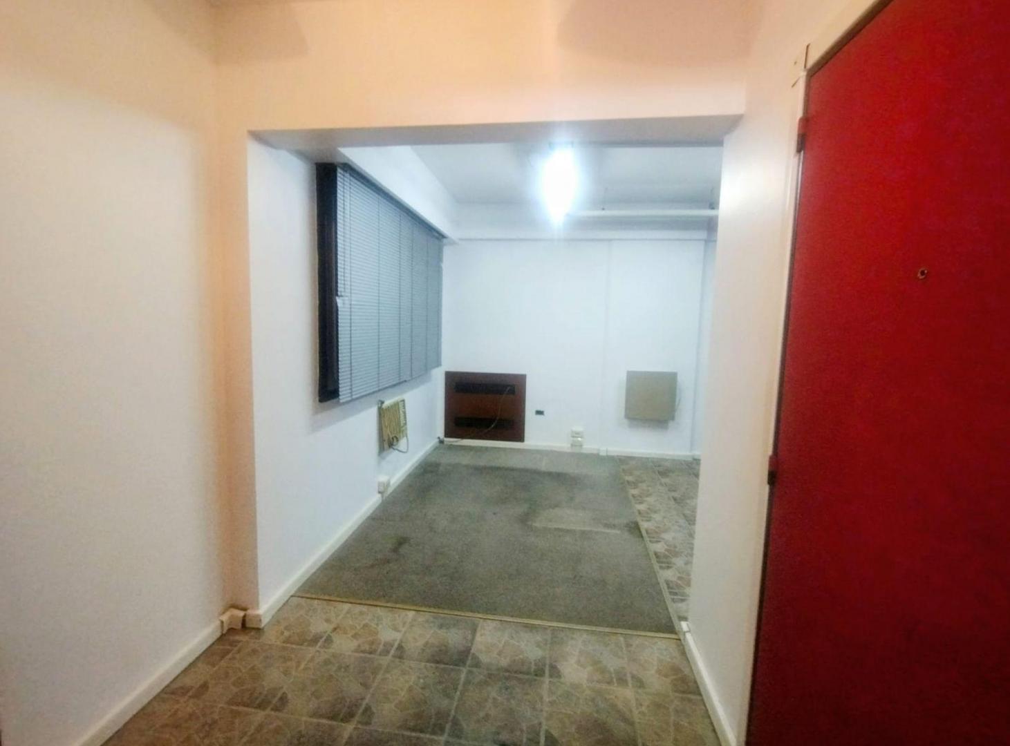 Foto de ALQUILER OFICINA CON ESP. GUARDA COCHE MICROCENTRO, imagen 4